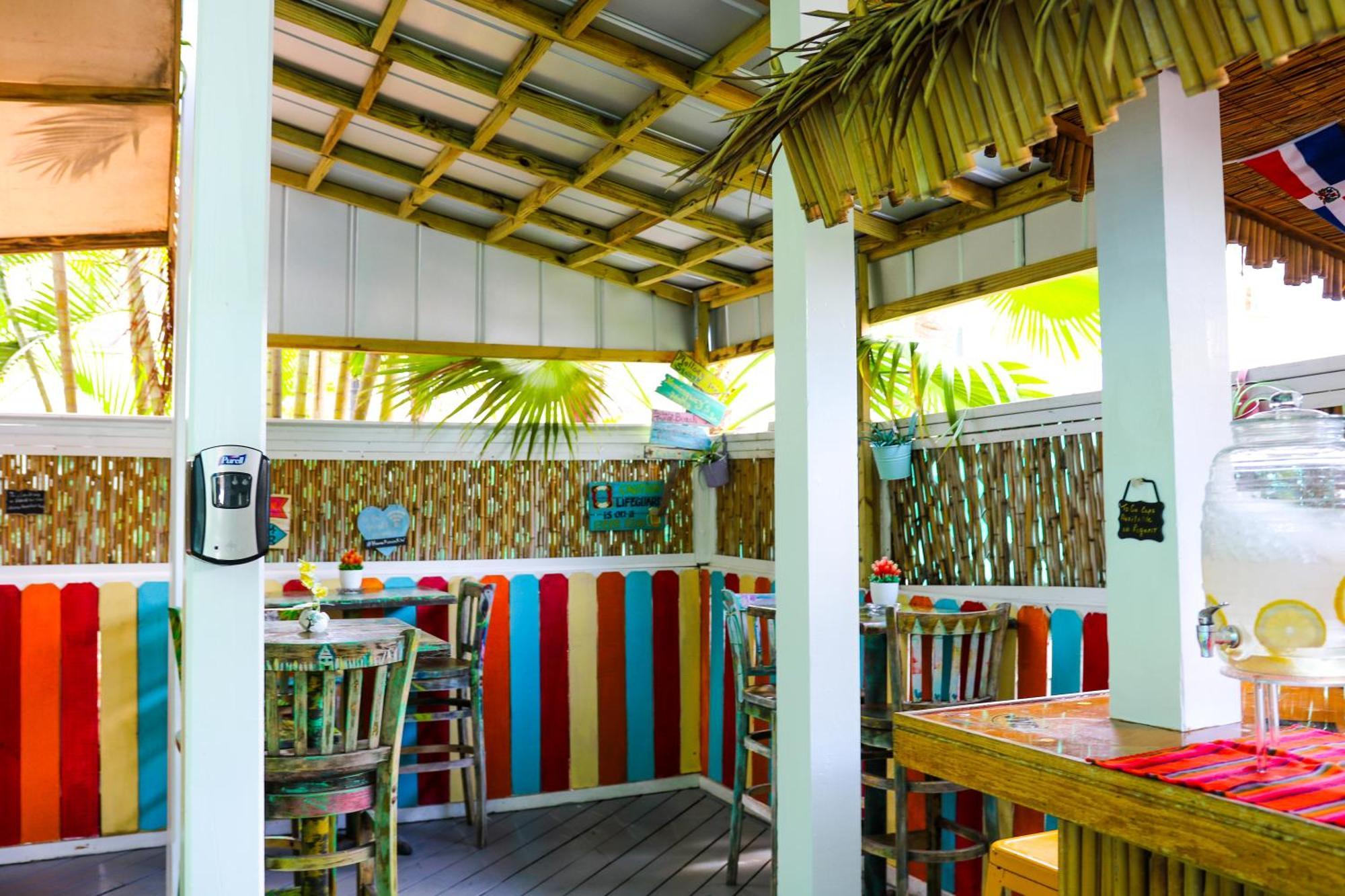 Caribbean House Hotel Кей Уест Екстериор снимка