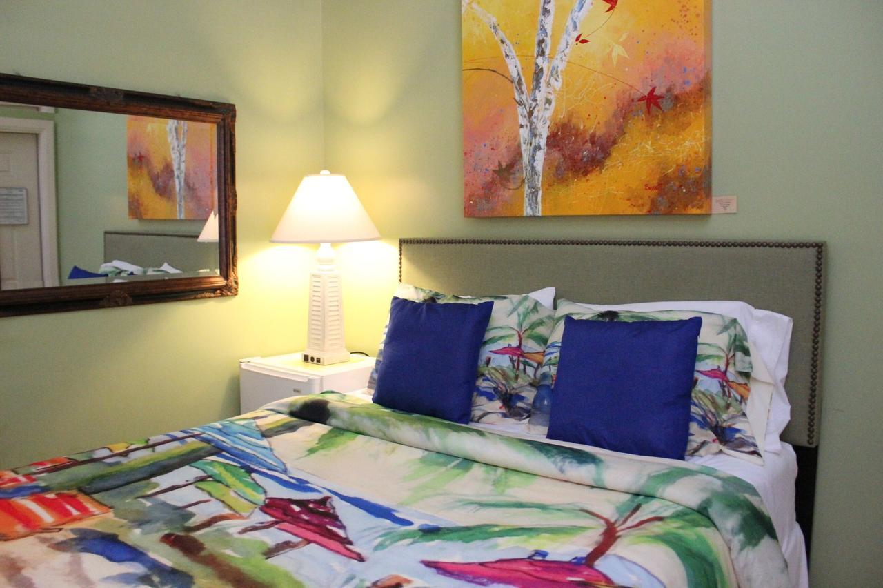 Caribbean House Hotel Кей Уест Екстериор снимка